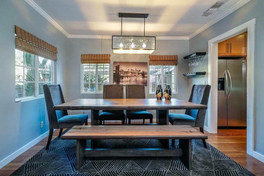 Stylish 2 Bed & 2 Bath At The Heart Of Hollywood With Free Parking - One Car Only Apartment Los Angeles Exterior photo