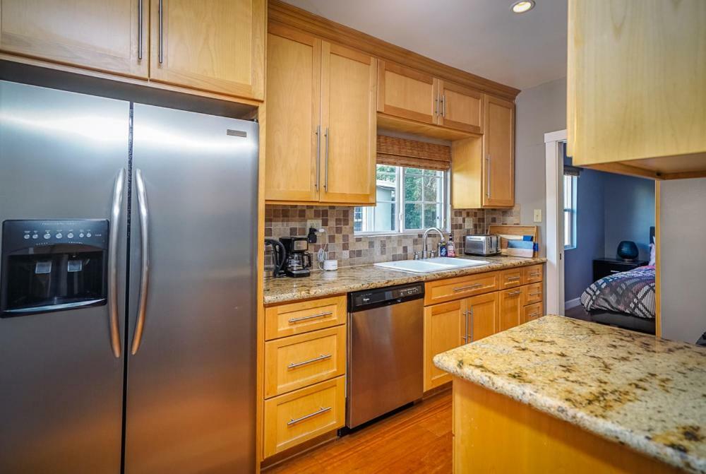 Stylish 2 Bed & 2 Bath At The Heart Of Hollywood With Free Parking - One Car Only Apartment Los Angeles Exterior photo